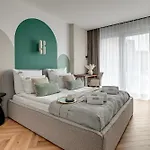 Zurawie - Food Hall, Parking & Stocznia By Downtown Aparthotel