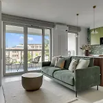 Aparthotel Zurawie - Food Hall, Parking & Stocznia By Downtown 4*