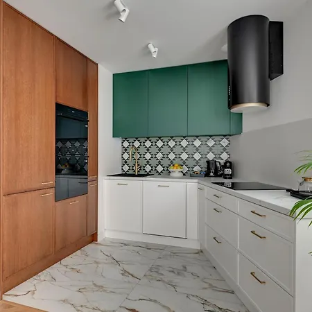 Zurawie - Food Hall, Parking & Stocznia By Downtown Aparthotel Gdaňsk