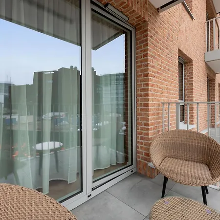 Zurawie - Food Hall, Parking & Stocznia By Downtown 4*