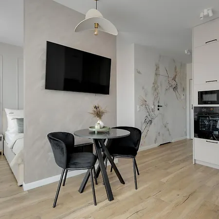 Apartment Zurawie - Food Hall, Parking & Stocznia By Downtown *