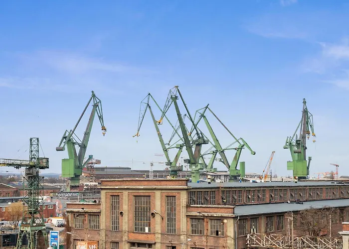 żurawie - Food Hall, Parking&stocznia By Downtown 4* Gdańsk