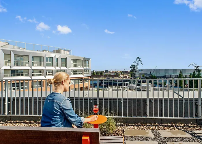 Zurawie - Food Hall, Parking & Stocznia By Downtown 4*