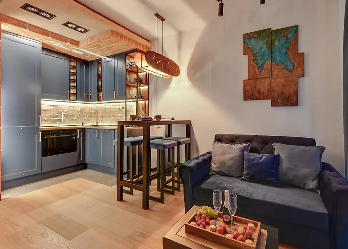 żurawie - Food Hall, Parking&stocznia By Downtown Hotel apartamentowy